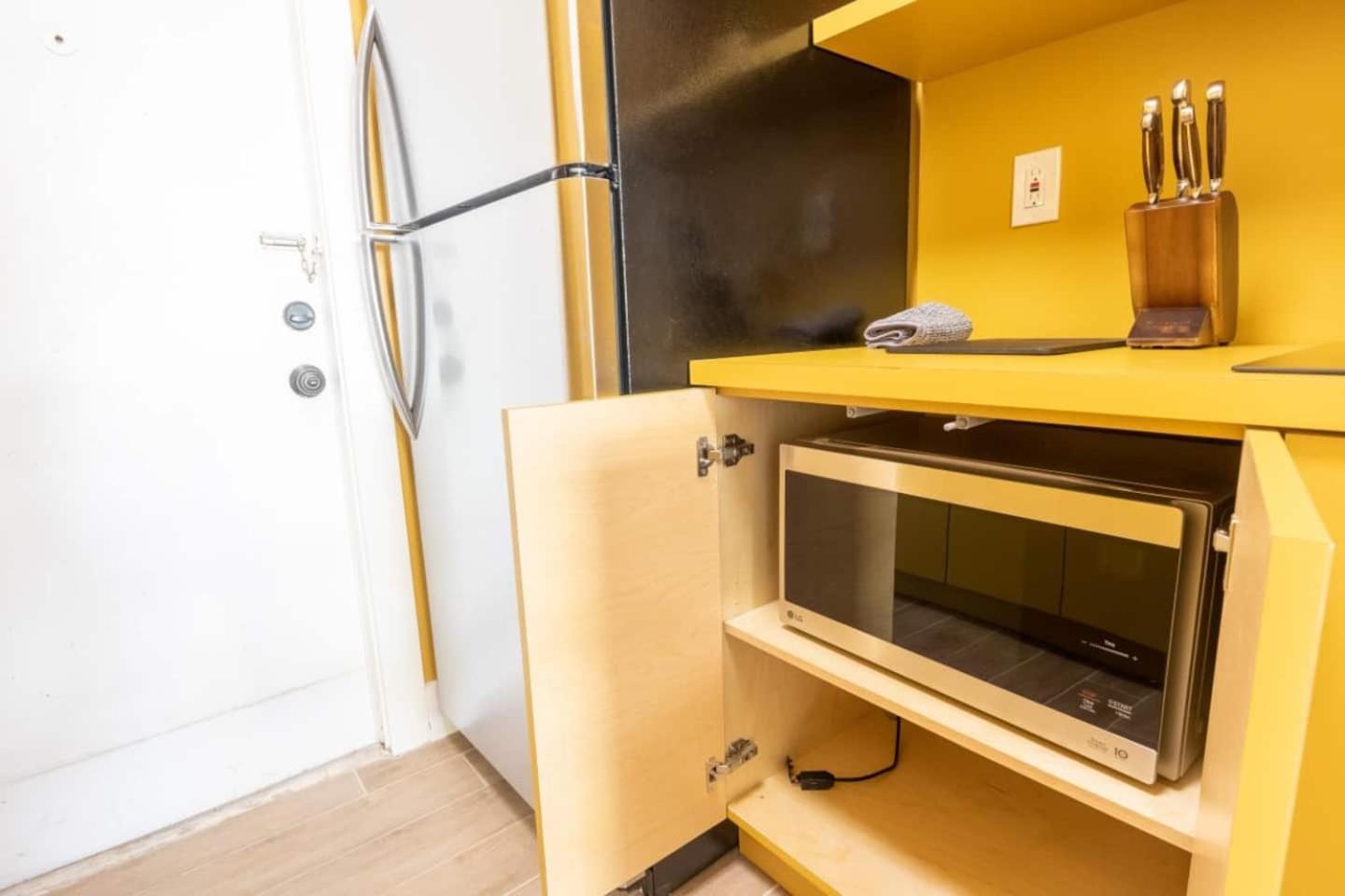 Stylish 2Bed Apartment El Portal Miami Dış mekan fotoğraf